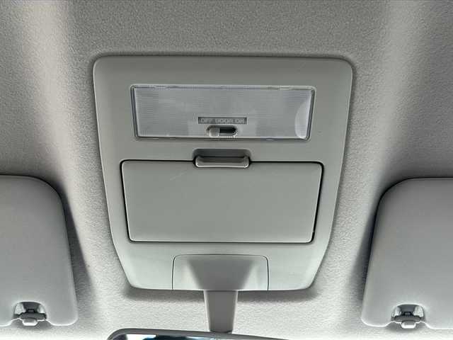 スズキ ソリオ G 東京都 2017(平29)年 2.3万km ピュアホワイトP ・ワンオーナー/・SDナビ/（フルセグ/Bluetooth/AUX）/・前後ドライブレコーダー/・左側パワースライドドア/・純正フロアマット/・シートヒーター/・スマートキー/・スペアキー/・プッシュスタート/・保証書/・取説書