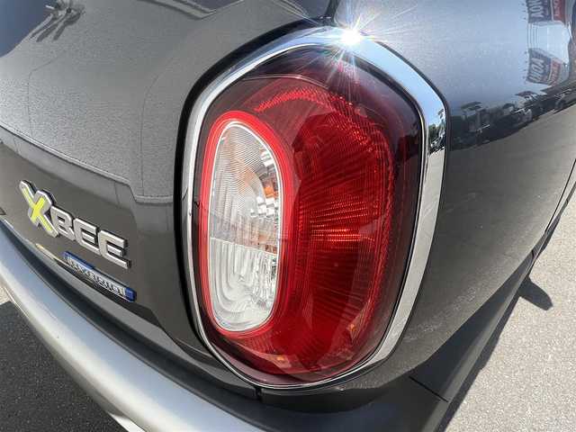 スズキ クロスビー HYBRID MZ 秋田県 2018(平30)年 12.4万km ミネラルグレーM ４WD/ターボ/LEDヘッドライト/純正ナビ/衝突軽減システム/ワンセグ/全方位カメラ/純正アルミ/スマートキー/アイドリングストップ/コーナーセンサー/プッシュスタート/クルーズコントロール/ダウンヒルアシストコントロール/レーンキープアシスト/オートマチックハイビーム/ドライブレコーダー/前席シートヒーター/純正フロアマット/純正ドアバイザー/パドルシフト/ステアリングスイッチ/ETC/オートライト/オートエアコン/パワーステアリング/パワーウィンドウ/横滑り防止/盗難防止装置/電動格納ウィンカーミラー/保証書/取扱説明書/記録簿