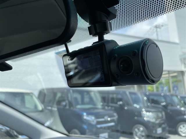 トヨタ エスティマ アエラス Gエディション 福岡県 2012(平24)年 7.8万km ホワイトパールクリスタルシャイン (株)IDOMが運営する【じしゃロン八幡西店】の自社ローン専用車両になります。こちらは現金またはオートローンご利用時の価格です。自社ローンご希望の方は別途その旨お申付け下さい/純正ナビ(NHZA-W61G)/【Bluetooth・DVD・CD・フルセグTV】/バックカメラ/フリップダウンモニター/前後ドライブレコーダー/フロントフォグランプ/全席パワーウィンドウ/両側パワースライドドア/クルーズコントロール/純正フロントエアロ/純正リアスポイラー/純正アルミホイール