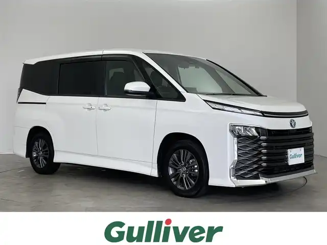 トヨタ ヴォクシー ハイブリッド S－G 埼玉県 2023(令5)年 1.2万km ホワイトパールクリスタルシャイン 純正10.5インチナビ バックカメラ DVDキット 両側パワースライドドア LEDヘッドライト オートライト ビルトインETC2.0 セーフティセンス レーダークルーズコントロール 前後ドラレコ