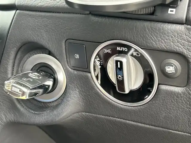 メルセデス・ベンツ ゲレンデヴァーゲン Ｇ３５０ｄ 福岡県 2017(平29)年 6.1万km オブシディアンブラック ラグジュアリーパッケージ/サンルーフ/harman/kardon/アダプティブクルーズコントロール/ブラインドスポットモニター/純正ナビ/Applecarplay/androidauto/Bluetooth/フルセグTV/バックカメラ/サイドカメラ/茶革シート/シートヒーター/オートライト/純正18インチアルミホイール/ドライブレコーダー/ETC