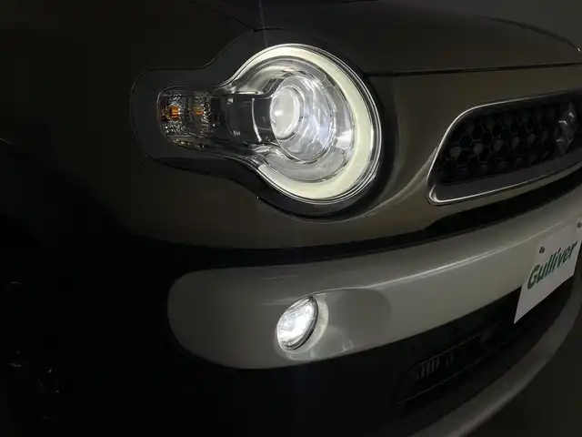 スズキ クロスビー HYBRID MZ 群馬県 2018(平30)年 6.8万km キャラバンアイボリーパールメタリック/ホワイト 2トーンルーフ 純正8インチSDナビ/・フルセグTV/Bluetooth/CD/DVD/全周囲カメラ/迷彩柄サイドデカール/スズキセーフティサポート/・デュアルセンサーブレーキサポート/・後退時ブレーキサポート/・ハイビームアシスト/・車線逸脱警報機能/・ふらつき警報機能/・先行車発進お知らせ機能/・標識認識機能/・誤発進抑制機能（前後）/クルーズコントロール/社外ドライブレコーダー/前席シートヒーター/衝突被害軽減ブレーキ/レーンキープアシスト/LEDヘッドライト/パドルシフト/純正フロアマット/純正16インチAW