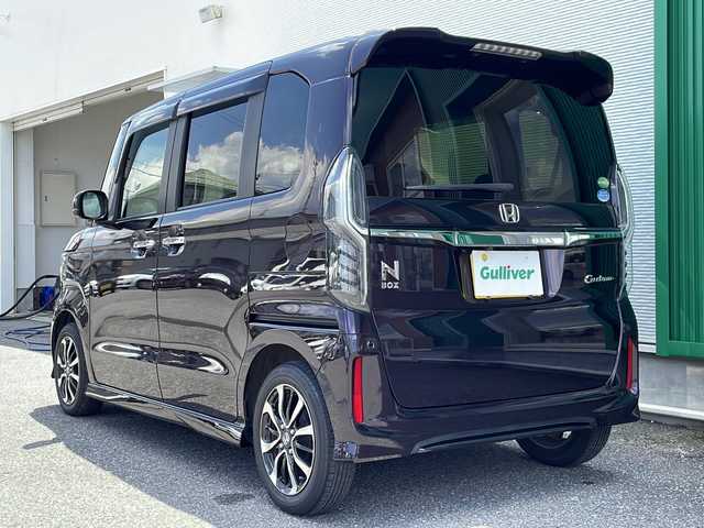 ホンダ Ｎ ＢＯＸ カスタム G L ホンダセンシング 岐阜県 2019(令1)年 2.7万km プレミアムベルベットパープル・パール 純正SDナビ(VXU-195VBi)/【フルセグTV/SD/CD/DVD/Bluetooth/USB】/バックカメラ/両側パワースライドドア/衝突被害軽減システム/レーダークルーズコントロール/レーンキープアシスト/コーナーセンサー(D席)/純正14インチアルミホイール/オートLEDライト/オートマチックハイビーム/ビルトインETC/アイドリングストップ/横滑り防止装置/盗難防止装置/純正フロアマット/カーテンエアバッグ/プッシュスタート/スマートキー/スペアキー/取扱説明書