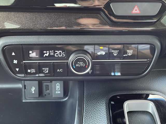 ホンダ Ｎ ＢＯＸ カスタム G L ホンダセンシング 岐阜県 2019(令1)年 2.7万km プレミアムベルベットパープル・パール 純正SDナビ(VXU-195VBi)/【フルセグTV/SD/CD/DVD/Bluetooth/USB】/バックカメラ/両側パワースライドドア/衝突被害軽減システム/レーダークルーズコントロール/レーンキープアシスト/コーナーセンサー(D席)/純正14インチアルミホイール/オートLEDライト/オートマチックハイビーム/ビルトインETC/アイドリングストップ/横滑り防止装置/盗難防止装置/純正フロアマット/カーテンエアバッグ/プッシュスタート/スマートキー/スペアキー/取扱説明書
