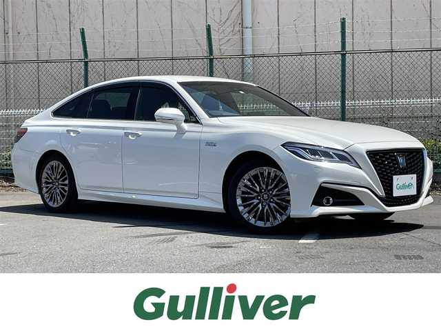 トヨタ クラウン ハイブリッド G－エグゼクティブ 東京都 2018(平30)年 2.6万km ホワイトパールクリスタルシャイン 純正ナビ/バックモニター/プリクラッシュセーフティシステム/レーントレーシングアシスト/ブラインドスポットモニター/シートヒーター/ＥＴＣ/ドライブレコーダー/パワーシート/シートエアコン