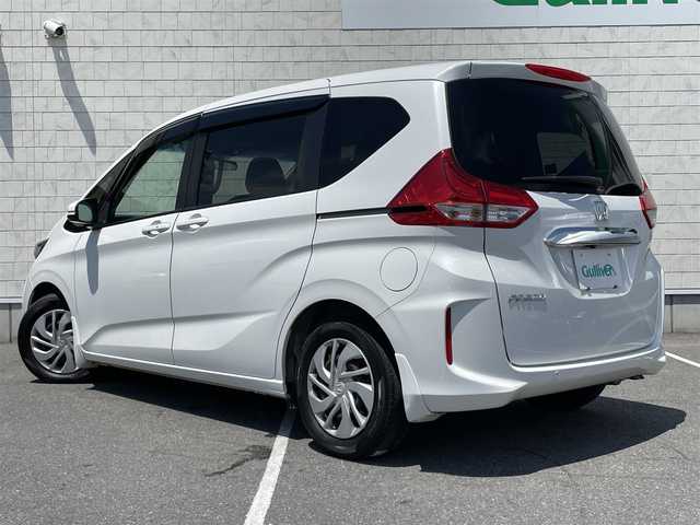 ホンダ フリード G ホンダセンシング 栃木県 2020(令2)年 7万km プラチナホワイトパール 純正SDナビ/Bluetooth CD DVD USB /TV ワンセグ/バックカメラ/ドライブレコーダー/ETC/両側パワースライドドア/ホンダセンシング/追従式クルーズコントロール/横滑り防止装置/コーナーセンサー/レーンキープアシスト/オートライト/LEDヘッドライト/衝突被害軽減システム/アイドリングストップ/プリクラッシュセーフティ