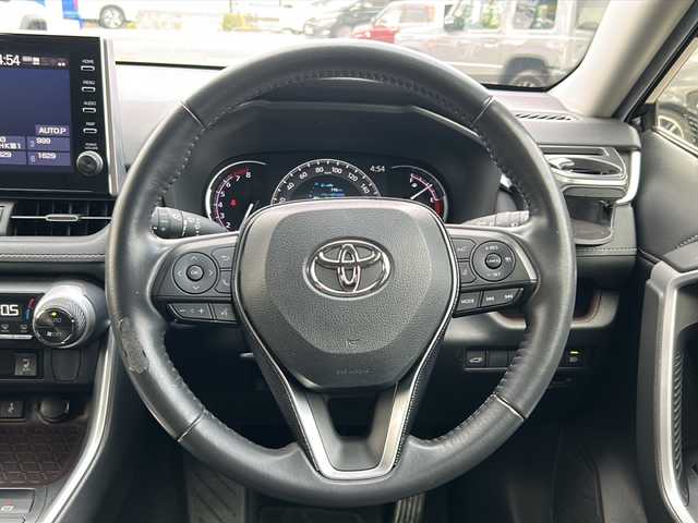 トヨタ ＲＡＶ４ G 山口県 2020(令2)年 4.2万km アティチュードブラックマイカ 登録時走行距離/　【41784km】/ワンオーナー/保証書/取扱説明書/純正ディスプレイオーディオ/AM/FM/Bluetooth/バックカメラ/アラウンドビューモニター/前後ドライブレコーダー/パワーバックドア/TRD製エアロパーツ/レーダークルーズコントロール/ムーンルーフ/D+N席シートヒーター/D席シートメモリ/パワーシート/電動パーキング/オートブレーキホールド/LEDヘッドライト/フォグライト/オートライト/オートマチックハイビーム/ステアリングヒーター/ETC