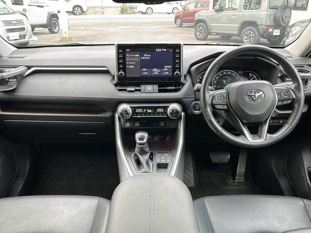 トヨタ ＲＡＶ４ G 山口県 2020(令2)年 4.2万km アティチュードブラックマイカ 登録時走行距離/　【41784km】/ワンオーナー/保証書/取扱説明書/純正ディスプレイオーディオ/AM/FM/Bluetooth/バックカメラ/アラウンドビューモニター/前後ドライブレコーダー/パワーバックドア/TRD製エアロパーツ/レーダークルーズコントロール/ムーンルーフ/D+N席シートヒーター/D席シートメモリ/パワーシート/電動パーキング/オートブレーキホールド/LEDヘッドライト/フォグライト/オートライト/オートマチックハイビーム/ステアリングヒーター/ETC