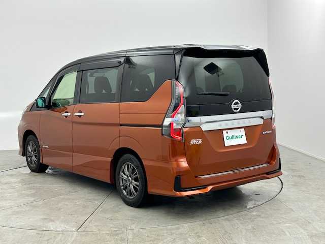 日産 セレナ e－パワー ハイウェイスター V 愛知県 2020(令2)年 6.4万km サンライズオレンジ/ダイヤモンドブラック 純正9型ＳＤナビ（地図SDなし）/フリップダウンモニター　/アラウンドビューモニター　/プロパイロット　/ドラレコ　/衝突軽減システム　/コーナーセンサー　/標識表示　/後側方車両検知警報　/ブラインドスポットモニター　/両側パワスラ/純正LEDヘッドライト/純正フロアマット/WAC/スポーツモード/エコモード/カーテンエアバッグ/社外15インチAW