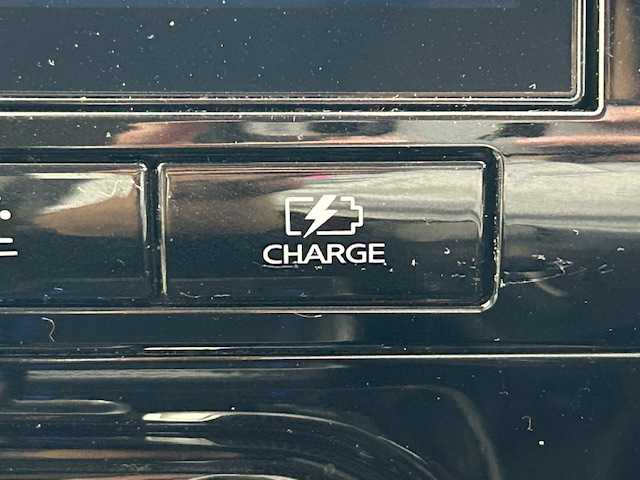 日産 セレナ e－パワー ハイウェイスター V 愛知県 2020(令2)年 6.4万km サンライズオレンジ/ダイヤモンドブラック 純正9型ＳＤナビ（地図SDなし）/フリップダウンモニター　/アラウンドビューモニター　/プロパイロット　/ドラレコ　/衝突軽減システム　/コーナーセンサー　/標識表示　/後側方車両検知警報　/ブラインドスポットモニター　/両側パワスラ/純正LEDヘッドライト/純正フロアマット/WAC/スポーツモード/エコモード/カーテンエアバッグ/社外15インチAW