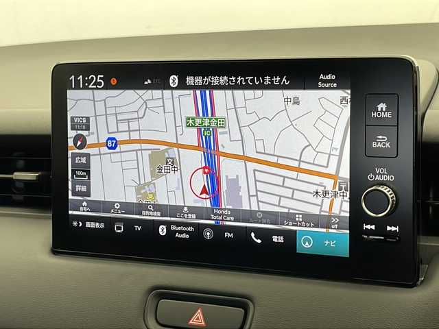 ホンダ ヴェゼル ハイブリッド e:HEV Z 千葉県 2025(令7)年 0.1千km パール 登録済未使用車/登録時走行距離6km/路外逸脱抑制機能/踏み間違い防止/衝突軽減システム/レーンキープアシスト/レーダークルーズコントロール/コーナーセンサー（前後）/純正ナビ/　AndroidAuto/AppleCarplaｙ/　Bluetooth/フルセグTV/FM/AM/USB/ビルトインETC2.0/パドルシフト/ステアリングスイッチ/ハーフレザーシート/前席シートヒーター/電格ミラーウィンカー