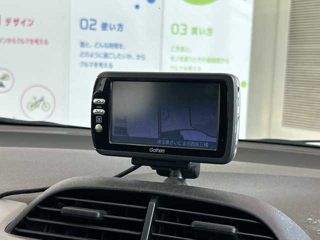 ホンダ フィット G 埼玉県 2009(平21)年 18.2万km プレミアムディープバイオレットパール ドアミラーウインカー/電動格納式リモコンカラードドアミラー/高熱線吸収/UVカット機能付プライバシーガラス/運転席ハイトアジャスター/セキュリティアラーム/アレルフリー高性能脱臭フィルター/AM/FMチューナー付きCDプレイヤー/純正ナビ/ETC