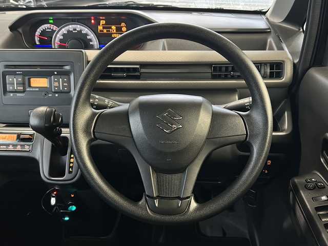 スズキ ワゴンＲ HYBRID FX 埼玉県 2020(令2)年 1.3万km アーバンブラウンパールメタリック スズキ セーフティサポート/ ・衝突被害軽減ブレーキ/ ・誤発進抑制機能/ ・車線逸脱抑制機能/純正CD/ドライブレコーダー（前方）/運転席シートヒーター/オートライト/ドアバイザー/スペアキー１ヶ/保証書/取扱説明書
