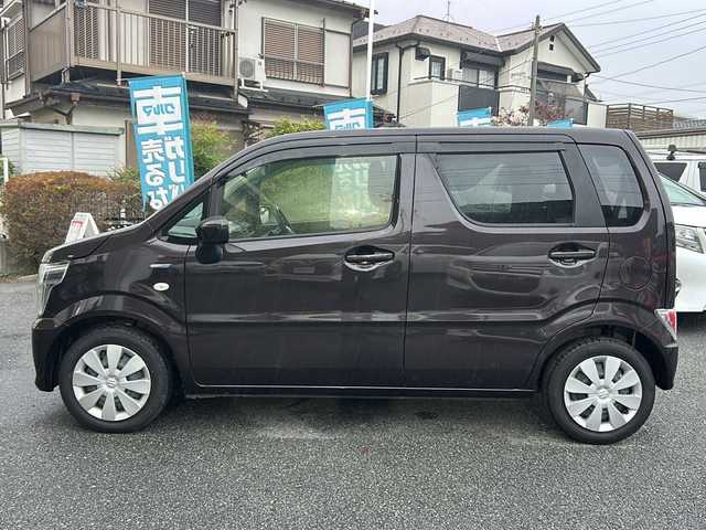 スズキ ワゴンＲ HYBRID FX 埼玉県 2020(令2)年 1.3万km アーバンブラウンパールメタリック スズキ セーフティサポート/ ・衝突被害軽減ブレーキ/ ・誤発進抑制機能/ ・車線逸脱抑制機能/純正CD/ドライブレコーダー（前方）/運転席シートヒーター/オートライト/ドアバイザー/スペアキー１ヶ/保証書/取扱説明書
