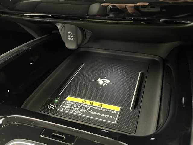 ホンダ ヴェゼル ハイブリッド e:HEV Z 愛知県 2025(令7)年 0.1千km クリスタルブラックパール /R7年10月登録済未使用車//純正HondaCONNECTナビ//フルセグTV/AMFM/Bluetooth/USB/AppleCarPlay/AndroidAuto//ビルトインETC2.0//バックカメラ//HondaSENSING//アダプティブクルーズコントロール//パーキングセンサーシステム//ブラインドスポットモニター//アダプティブドライビングビーム//後退出庫サポート//フルLEDヘッドランプ//オートライト//LEDアクティブコーナリングライト//LEDフォグランプ//フルLEDリアコンビランプ//ハンズフリーパワーテールゲート//プライムスムースコンビシート//前席シートヒーター//革巻きステアリング//ステアリングスイッチ//ステアリングヒーター//パドルシフト式減速セレクター//純正18インチアルミホイール//電子パーキングブレーキ//ブレーキホールド//ヒルディセントコントロール//プッシュスタート//電動格納ミラー//アイドリングストップ