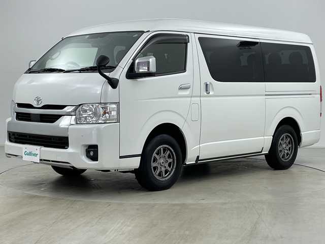 トヨタ ハイエース GL 道央・札幌 2022(令4)年 1.8万km ホワイトパールクリスタルシャイン ・４ＷＤ/・純正ナビ＆ＴＶ＆ＢＴ＆ＣＤ/・全方向カメラ/・ＴＳＳ/・ＬＤＡ/・横滑り防止装置/・寒冷地仕様/・フロントワイパーデアイサー/・ドアミラーヒーター/・デジタルインナーミラー/・オートライト/・オートマチックハイビーム/・ＬＥＤヘッドライト/・前後フォグランプ/・純正ビルトインＥＴＣ
