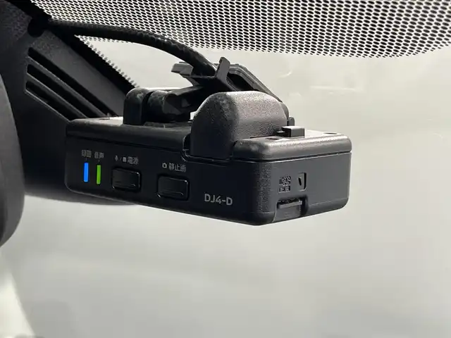 日産 セレナ ハイウェイスター V 愛知県 2020(令2)年 6.1万km ブリリアントホワイトパール 純正10インチナビ/純正フリップダウンモニター/プロパイロット/両側電動スライドドア/アラウンドビューモニター/LEDヘッドライト/ETC/ドライブレコーダー/ブラインドスポットモニター/フルセグTV/Bluetooth/コーナーセンサー/レーンキープアシスト/パーキングアシスト/オートハイビーム/プッシュスタート/USB接続/HDMI接続/スマートキー/CD/DVD再生/アイドリングストップ/ミュージックサーバー/ミュージックプレイヤー接続/純正フロアマット/純正アルミホイール/オートライト/革調シートカバー/禁煙車/後期モデル/ウィンカーミラー/電動格納ミラー/フォグランプ/Wエアコン/電動パーキングブレーキ/オートブレーキホールド/ステアリングリモコン/ハンズフリーパワースライドドア