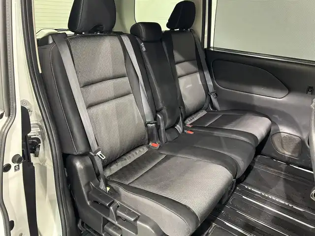 日産 セレナ ハイウェイスター V 愛知県 2020(令2)年 6.1万km ブリリアントホワイトパール 純正10インチナビ/純正フリップダウンモニター/プロパイロット/両側電動スライドドア/アラウンドビューモニター/LEDヘッドライト/ETC/ドライブレコーダー/ブラインドスポットモニター/フルセグTV/Bluetooth/コーナーセンサー/レーンキープアシスト/パーキングアシスト/オートハイビーム/プッシュスタート/USB接続/HDMI接続/スマートキー/CD/DVD再生/アイドリングストップ/ミュージックサーバー/ミュージックプレイヤー接続/純正フロアマット/純正アルミホイール/オートライト/革調シートカバー/禁煙車/後期モデル/ウィンカーミラー/電動格納ミラー/フォグランプ/Wエアコン/電動パーキングブレーキ/オートブレーキホールド/ステアリングリモコン/ハンズフリーパワースライドドア