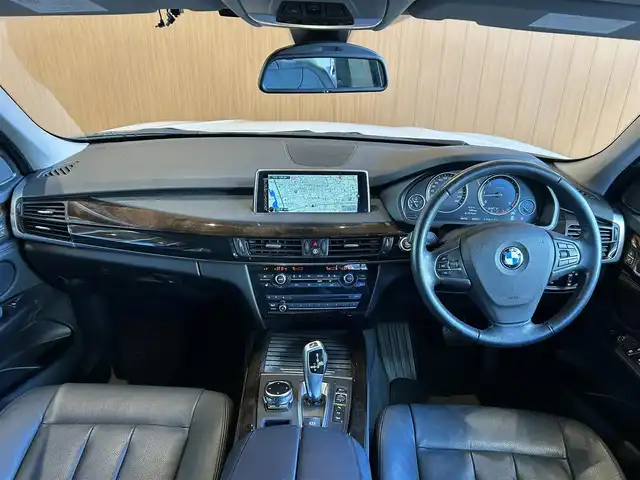 ＢＭＷ Ｘ５ xDrive 35d xライン 宮城県 2014(平26)年 5万km ミネラルホワイト セレクトパッケージ/インテリジェントセーフティ/レーンディパーチャーウォーニング/iDriveナビゲーションシステム/フルセグTV/トップビューカメラ/クルーズコントロール/ブラックレザーシート/シートヒーター/パワーシート/コンフォートアクセス/パワーバックドア/サイドステップ/純正19インチAW/ミラー一体型ETC/キセノンヘッドライト/オートライト