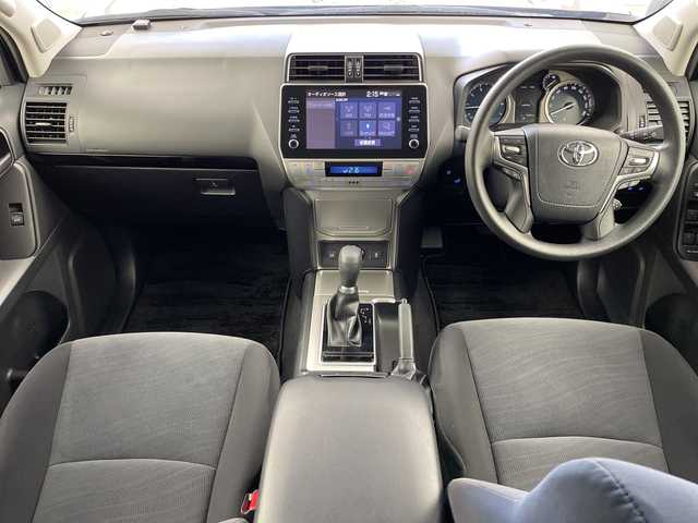 トヨタ ランドクルーザー プラド TX 岐阜県 2022(令4)年 1.6万km ブラック サンルーフ/モデリスタエアロ/純正9インチディスプレイオーディオ/(Bluetooth/フルセグTV/Miracast/USB)/パノラミックビューモニター　/トヨタセーフティセンス/プリクラッシュセーフティ/レーンキープアシスト/コーナーセンサー/ロードサインアシスト/オートハイビーム/先行車発信告知/レーダークルーズコントロール/MTモード付AT/ドライブレコーダー/ETC/純正フロアマット/純正アルミホイール/ドアバイザー/LEDヘッドライト