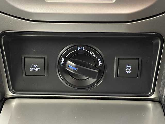 トヨタ ランドクルーザー プラド TX 岐阜県 2022(令4)年 1.6万km ブラック サンルーフ/モデリスタエアロ/純正9インチディスプレイオーディオ/(Bluetooth/フルセグTV/Miracast/USB)/パノラミックビューモニター　/トヨタセーフティセンス/プリクラッシュセーフティ/レーンキープアシスト/コーナーセンサー/ロードサインアシスト/オートハイビーム/先行車発信告知/レーダークルーズコントロール/MTモード付AT/ドライブレコーダー/ETC/純正フロアマット/純正アルミホイール/ドアバイザー/LEDヘッドライト