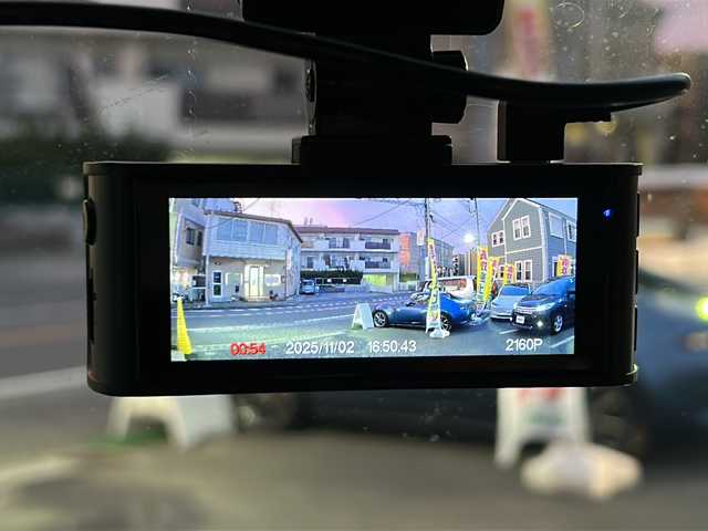 スズキ ジムニー XC 神奈川県 2023(令5)年 0.7万km ブリスクブルーM 5速MT/ワンオーナー/純正ディーラーナビ(CD/DVD/SD/USB/BT)/バックカメラ/衝突被害軽減ブレーキ/レーンキープアシスト/横滑り防止装置/ダウンヒルアシストコントロール/クルーズコントロール/アイドリングストップ/ビルトインETC/前方ドライブレコーダー/D/N席シートヒーター/ミラーヒーター/ISOFIX/スペアキー×1/保証書/取扱説明書