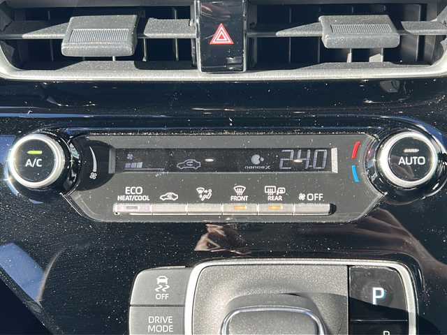 トヨタ アクア G 山形県 2024(令6)年 2.1万km プラチナホワイトパールマイカ 禁煙車/4WD/寒冷地仕様/トヨタセーフティセンス/クルーズコントロール/レーンキープアシスト/横滑り防止装置/純正ドライブレコーダー/前後コーナーセンサー/バックカメラ/オートマチックハイビーム/純正ナビ/（Bluetooth/AM/FM/USB)/nanoe/社外ETC/スマートキー/LEDヘッドライト/電動格納ミラー