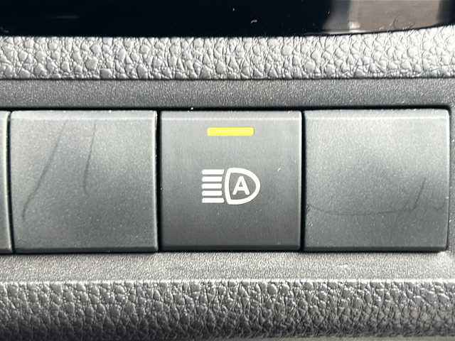 トヨタ アクア G 山形県 2024(令6)年 2.1万km プラチナホワイトパールマイカ 禁煙車/4WD/寒冷地仕様/トヨタセーフティセンス/クルーズコントロール/レーンキープアシスト/横滑り防止装置/純正ドライブレコーダー/前後コーナーセンサー/バックカメラ/オートマチックハイビーム/純正ナビ/（Bluetooth/AM/FM/USB)/nanoe/社外ETC/スマートキー/LEDヘッドライト/電動格納ミラー