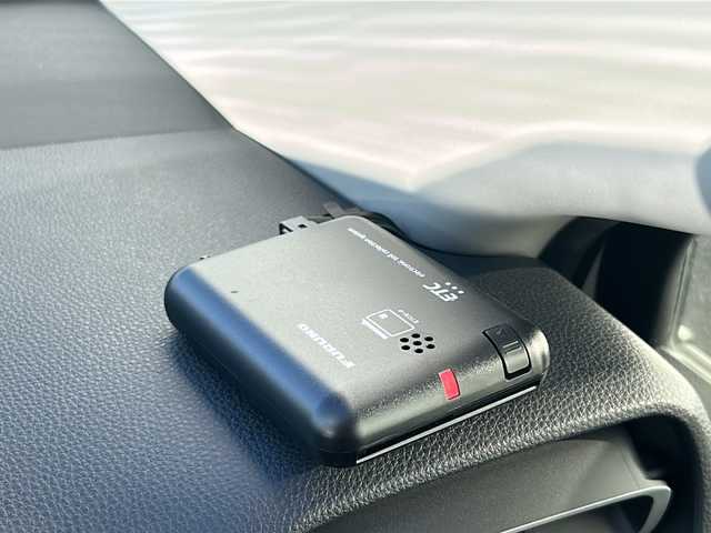 トヨタ アクア G 山形県 2024(令6)年 2.1万km プラチナホワイトパールマイカ 禁煙車/4WD/寒冷地仕様/トヨタセーフティセンス/クルーズコントロール/レーンキープアシスト/横滑り防止装置/純正ドライブレコーダー/前後コーナーセンサー/バックカメラ/オートマチックハイビーム/純正ナビ/（Bluetooth/AM/FM/USB)/nanoe/社外ETC/スマートキー/LEDヘッドライト/電動格納ミラー