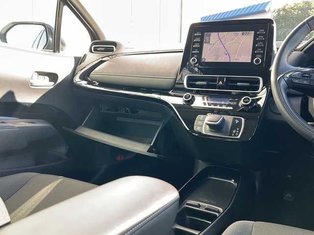 トヨタ アクア G 山形県 2024(令6)年 2.1万km プラチナホワイトパールマイカ 禁煙車/4WD/寒冷地仕様/トヨタセーフティセンス/クルーズコントロール/レーンキープアシスト/横滑り防止装置/純正ドライブレコーダー/前後コーナーセンサー/バックカメラ/オートマチックハイビーム/純正ナビ/（Bluetooth/AM/FM/USB)/nanoe/社外ETC/スマートキー/LEDヘッドライト/電動格納ミラー