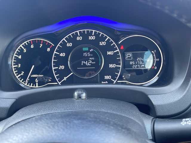 日産 ノート メダリスト エマージェンシーB 熊本県 2014(平26)年 8.6万km スーパーブラック (株)IDOMが運営する【じしゃロン熊本店】の自社ローン専用車両になります。/こちらは現金またはオートローンご利用時の価格です。自社ローンご希望の方は別途その旨お申付け下さい /純正ナビ（ＣＤ　ＤＶＤ　ＴＶ）　/アラウンドビューモニター　/ＥＴＣ　/エマージェンシーブレーキ　/前後ドライブレコーダー　/レーンキープアシスト　/Ｗエアバッグ　/オートライト　/プッシュスタート　/社外アルミ