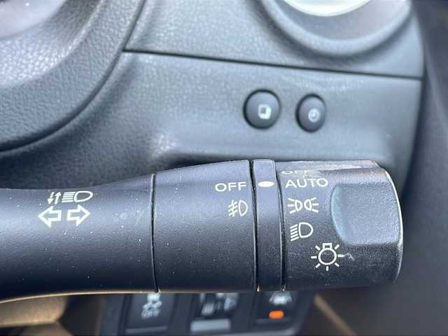 日産 ノート メダリスト エマージェンシーB 熊本県 2014(平26)年 8.6万km スーパーブラック (株)IDOMが運営する【じしゃロン熊本店】の自社ローン専用車両になります。/こちらは現金またはオートローンご利用時の価格です。自社ローンご希望の方は別途その旨お申付け下さい /純正ナビ（ＣＤ　ＤＶＤ　ＴＶ）　/アラウンドビューモニター　/ＥＴＣ　/エマージェンシーブレーキ　/前後ドライブレコーダー　/レーンキープアシスト　/Ｗエアバッグ　/オートライト　/プッシュスタート　/社外アルミ