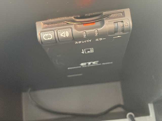 日産 ノート メダリスト エマージェンシーB 熊本県 2014(平26)年 8.6万km スーパーブラック (株)IDOMが運営する【じしゃロン熊本店】の自社ローン専用車両になります。/こちらは現金またはオートローンご利用時の価格です。自社ローンご希望の方は別途その旨お申付け下さい /純正ナビ（ＣＤ　ＤＶＤ　ＴＶ）　/アラウンドビューモニター　/ＥＴＣ　/エマージェンシーブレーキ　/前後ドライブレコーダー　/レーンキープアシスト　/Ｗエアバッグ　/オートライト　/プッシュスタート　/社外アルミ