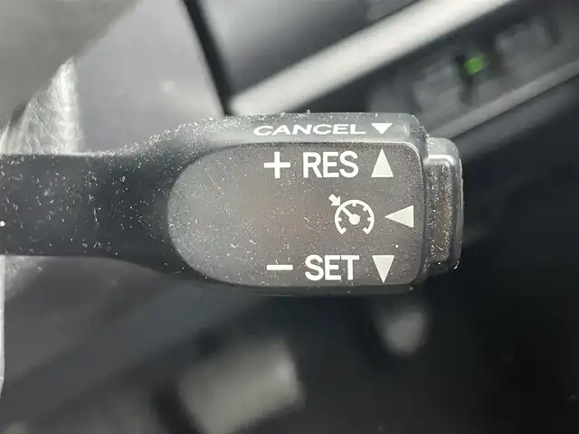 トヨタ ヴォクシー ハイブリッド ZS 滋賀県 2017(平29)年 6.9万km イナズマスパーキングブラックガラスフレーク ALPINE11インチナビ/・AM/FM/・CD/DVD/・SD/USB/HDMI/・Bluetooth/・フルセグTV/バックカメラ/ステアリングスイッチ/革巻きステアリング/クルーズコントロール/前方ドライブレコーダー/ETC/前席シートヒーター/USB充電/プリクラッシュセーフティ/レーンディパーチャーアラート/先行車発進告知/両側パワースライドドア/フロントワイパーデアイサー/オートヘッドライト/フォグランプ/オートハイビーム/オートリトラミラー/スマートキー