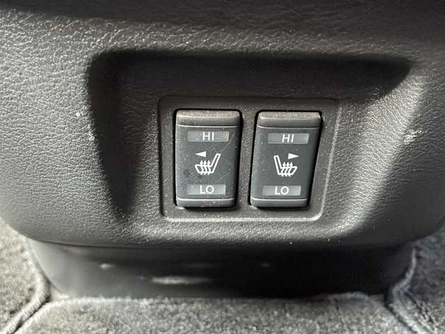 日産 セレナ ハイウェイスターVセレクションⅡ 道東・釧路十勝 2019(平31)年 9.8万km アズライトブルー 4WD/社外８インチメモリナビ　/(AM/FM/フルセグTV/ＤＶＤ再生/Ｂｌｕｅｔｏｏｔｈ接続)/フリップダウンモニター　/全方位カメラ　/前方ドライブレコーダー　/ＥＴＣ　/両側パワースライドドア　/前席シートヒーター　/ステアリングヒーター　/クルーズコントロール/前後コーナーセンサー/レーンアシスト/インテリジェント エマージェンシーブレーキ　/横滑り防止装置/アイドリングストップ/スマートキー/プッシュスタート/純正LEDヘッドライト/社外17インチアルミホイール/純正フロアマット/スタッドレスタイヤ積み込み/・195/65/R15/・純正アルミホイール/・溝4ミリ