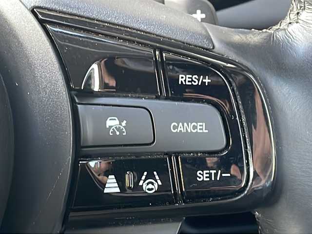 ホンダ ヴェゼル ハイブリッド e:HEV Z 長野県 2022(令4)年 3.9万km プレミアムサンライトホワイトパール 純正メーカーナビフルセグＴＶ/バックカメラ/ＥＴＣ２．０/パワーバックドア/純正18インチアルミ/ハーフレザーシート/シートヒーター/ステアリングヒーター/前後コーナーセンサー/後退出庫サポート/ワイヤレス充電器/プッシュスタート/保証書・スペアキー