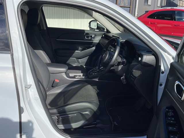 ホンダ ヴェゼル ハイブリッド e:HEV Z 長野県 2022(令4)年 3.9万km プレミアムサンライトホワイトパール 純正メーカーナビフルセグＴＶ/バックカメラ/ＥＴＣ２．０/パワーバックドア/純正18インチアルミ/ハーフレザーシート/シートヒーター/ステアリングヒーター/前後コーナーセンサー/後退出庫サポート/ワイヤレス充電器/プッシュスタート/保証書・スペアキー