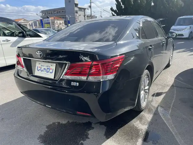 トヨタ クラウン ハイブリッド ロイヤル 和歌山県 2013(平25)年 12.6万km ブラック (株)IDOMが運営する【じしゃロン和歌山店】の自社ローン対象車両になります。こちらは現金ご利用時の価格です。/自社ローンご希望の方は別途その旨お申付け下さい。/フルセグテレビ/バックカメラ/クルーズコントロール/ETC/Bluetooth/パワーステアリング/バックカメラ