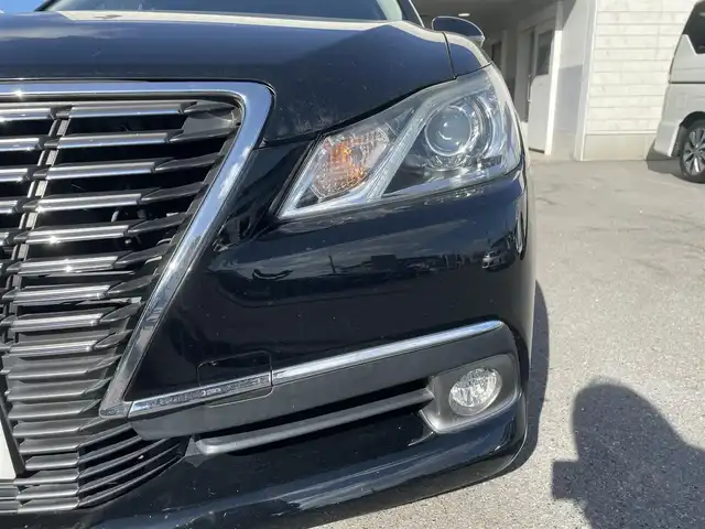 トヨタ クラウン ハイブリッド ロイヤル 和歌山県 2013(平25)年 12.6万km ブラック (株)IDOMが運営する【じしゃロン和歌山店】の自社ローン対象車両になります。こちらは現金ご利用時の価格です。/自社ローンご希望の方は別途その旨お申付け下さい。/フルセグテレビ/バックカメラ/クルーズコントロール/ETC/Bluetooth/パワーステアリング/バックカメラ