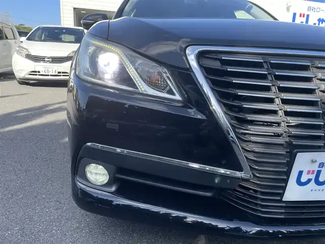 トヨタ クラウン ハイブリッド ロイヤル 和歌山県 2013(平25)年 12.6万km ブラック (株)IDOMが運営する【じしゃロン和歌山店】の自社ローン対象車両になります。こちらは現金ご利用時の価格です。/自社ローンご希望の方は別途その旨お申付け下さい。/フルセグテレビ/バックカメラ/クルーズコントロール/ETC/Bluetooth/パワーステアリング/バックカメラ