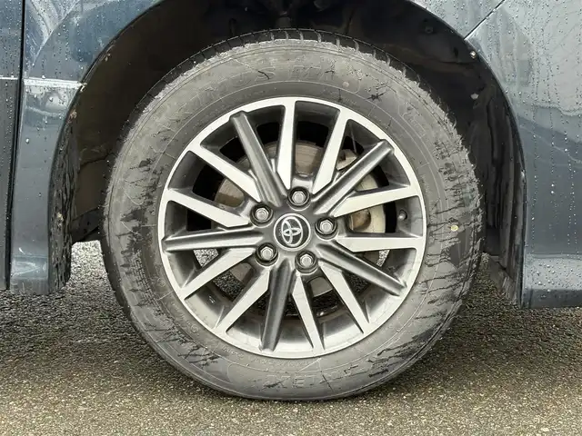 トヨタ ヴォクシー ZS 煌Ⅱ 岩手県 2016(平28)年 7.4万km ブラッキッシュアゲハガラスフレーク 禁煙車/4WD/ALPINEフリップダウンモニター/両側パワースライドドア/社外ナビ/→フルセグTV/Bluetooth/CD/DVD/バックカメラ/デジタルインナーミラー/ステアリングスイッチ/セーフティセンス/レーンキープアシスト/衝突軽減システム/横滑り防止装置/オートライト/オートハイビーム/LEDヘッドライト/LEDフォグライト/〇プッシュスタート/〇電動格納ミラー/〇ウィンカーミラー/〇ドアバイザー/〇フロアマット/〇シガーソケット/〇スマートキー/ETC