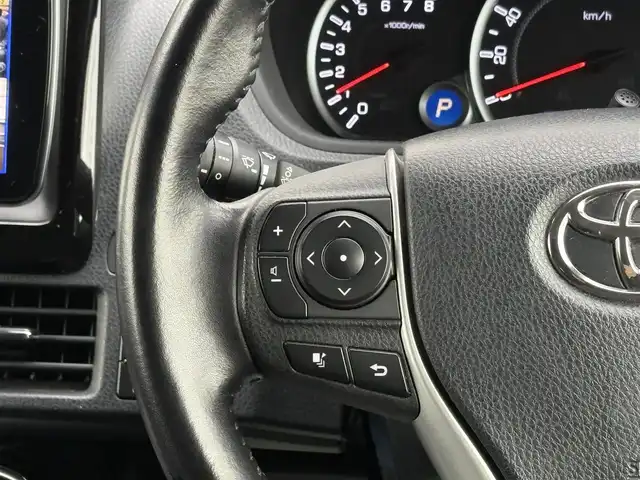 トヨタ ヴォクシー ZS 煌Ⅱ 岩手県 2016(平28)年 7.4万km ブラッキッシュアゲハガラスフレーク 禁煙車/4WD/ALPINEフリップダウンモニター/両側パワースライドドア/社外ナビ/→フルセグTV/Bluetooth/CD/DVD/バックカメラ/デジタルインナーミラー/ステアリングスイッチ/セーフティセンス/レーンキープアシスト/衝突軽減システム/横滑り防止装置/オートライト/オートハイビーム/LEDヘッドライト/LEDフォグライト/〇プッシュスタート/〇電動格納ミラー/〇ウィンカーミラー/〇ドアバイザー/〇フロアマット/〇シガーソケット/〇スマートキー/ETC