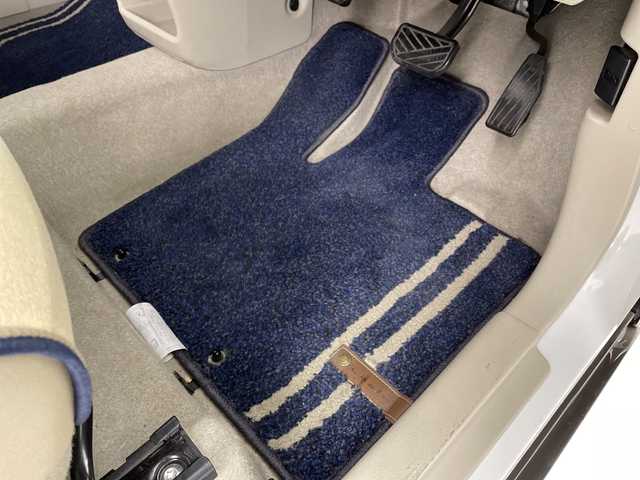 スズキ ラパン モード 茨城県 2020(令2)年 1万km ピュアホワイトP 純正ナビ　フルセグＴＶ　Ｂｌｕｅｔｏｏｔｈ　衝突軽減ブレーキ　ビルトインＥＴＣ　シートヒーター　ＵＳＢ入力端子　コーナーセンサー　オートライト　オートハイビーム　横滑り防止装置　純正フロアマット