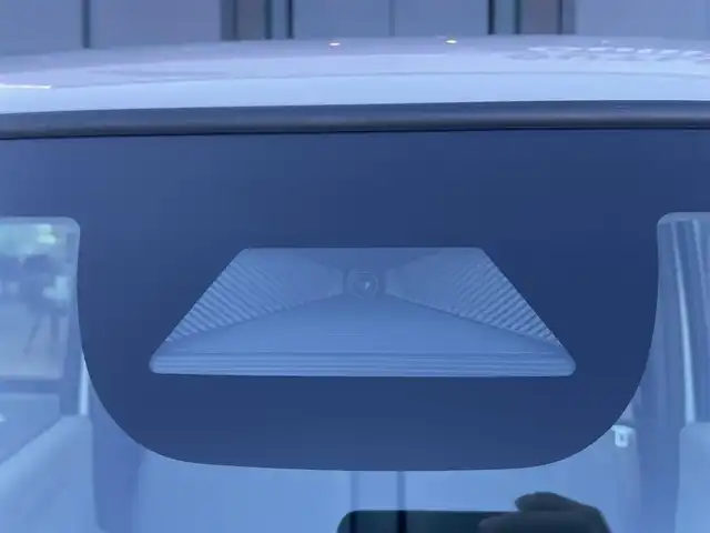 ホンダ Ｎ ＢＯＸ 栃木県 2025(令7)年 0.8万km プラチナホワイトパール ホンダセンシング/・衝突軽減ブレーキ/・歩行者事故低減ステアリング/・路外逸脱抑制機能/・アダプティブクルーズコントロール/・車線維持支援システム/・標識認識機能/・先行車発進お知らせ機能/・オートハイビーム/・パーキングセンサーシステム/・急アクセル抑制機能/・近距離衝突軽減ブレーキ/・誤発進抑制機能/純正9インチメモリナビ/・フルセグTV/・BT/USB/iPod/・AM.FM/バックカメラ/電子パーキングブレーキ/ブレーキホールド/D/N席シートヒーター/片側電動スライドドア/LEDヘッドライト/オートライト/ヘッドライトレベライザー/スマートキー/プッシュスタート/横滑り防止システム/電動格納ウィンカーミラー