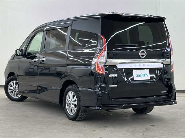 日産 セレナ ハイウェイスター V 道央・札幌 2021(令3)年 5.6万km ダイヤモンドブラック /４WD//純正ナビ（AM/FM/フルセグ/BT/DVD/CD）//プロパイロット//アラウンドビューモニター//BSM//レーダークルーズコントロール//両側パワースライドドア//ビルトインETC//電動パーキング//ブレーキホールド//ステアリングヒーター//前席シートヒーター//ステアリングスイッチ//純正エンジンスターター//電動格納ミラー//ドアバイザー//サイドウインカーミラー//純正15インチAW//スマートキー//プッシュスタート//WAC//オートLEDヘッドライト//横滑り防止装置//衝突被害軽減システム