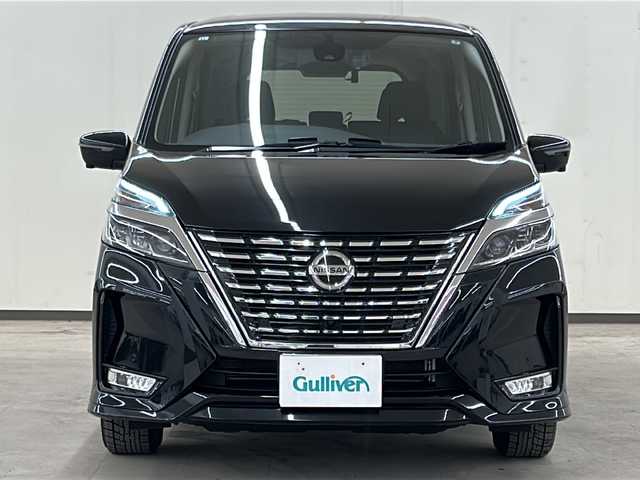 日産 セレナ ハイウェイスター V 道央・札幌 2021(令3)年 5.6万km ダイヤモンドブラック /４WD//純正ナビ（AM/FM/フルセグ/BT/DVD/CD）//プロパイロット//アラウンドビューモニター//BSM//レーダークルーズコントロール//両側パワースライドドア//ビルトインETC//電動パーキング//ブレーキホールド//ステアリングヒーター//前席シートヒーター//ステアリングスイッチ//純正エンジンスターター//電動格納ミラー//ドアバイザー//サイドウインカーミラー//純正15インチAW//スマートキー//プッシュスタート//WAC//オートLEDヘッドライト//横滑り防止装置//衝突被害軽減システム
