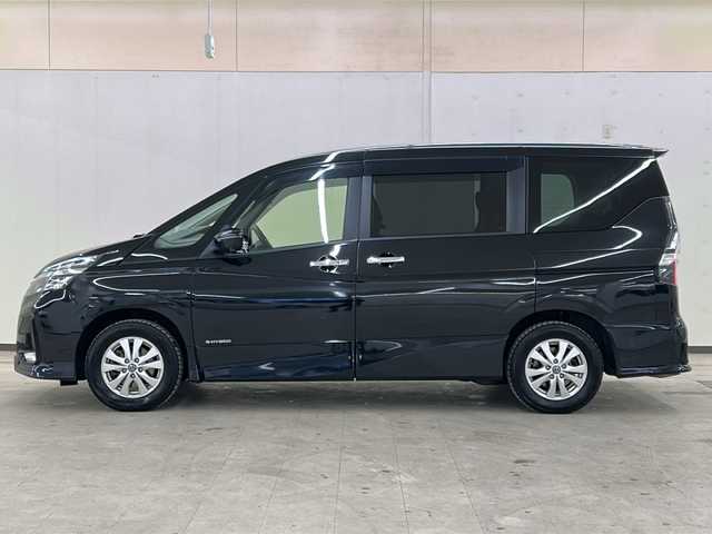 日産 セレナ ハイウェイスター V 道央・札幌 2021(令3)年 5.6万km ダイヤモンドブラック /４WD//純正ナビ（AM/FM/フルセグ/BT/DVD/CD）//プロパイロット//アラウンドビューモニター//BSM//レーダークルーズコントロール//両側パワースライドドア//ビルトインETC//電動パーキング//ブレーキホールド//ステアリングヒーター//前席シートヒーター//ステアリングスイッチ//純正エンジンスターター//電動格納ミラー//ドアバイザー//サイドウインカーミラー//純正15インチAW//スマートキー//プッシュスタート//WAC//オートLEDヘッドライト//横滑り防止装置//衝突被害軽減システム