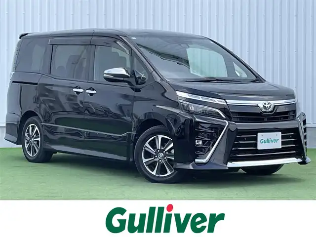 トヨタ ヴォクシー ZS 煌Ⅲ 香川県 2021(令3)年 4.1万km ブラック トヨタセーフティセンス/・プリクラッシュ/・LDA/アルパイン11インチナビ/アルパインフリップダウン/両側パワースライドドア/ハーフレザーシート/革巻きステアリング/ステアリングリモコン/クルーズコントロール/LEDライト/LEDフォグライト/スマートキー/プッシュスタート