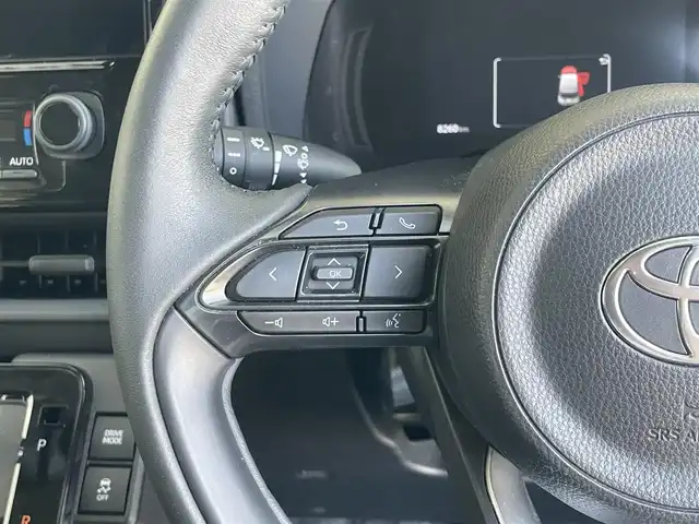 トヨタ シエンタ Z 兵庫県 2022(令4)年 0.9万km アーバンカーキ 10.5インチメーカーオプションナビ/　　(FM/AM/CD/BT/TV)/フルセグTV/スマートキー/プッシュスタート/社外前後ドラレコ/ステアリングリモコン/ステアリングヒーター/クルーズコントロール（追従あり）/レーンキープアシスト/ブラインドスポットモニター/パノラミックビューモニター/シートヒーター/ビルドインETC/両側パワースライドドア/リアサンシェード/3列シート/フロアマット/LEDヘッドライト/ドアバイザー