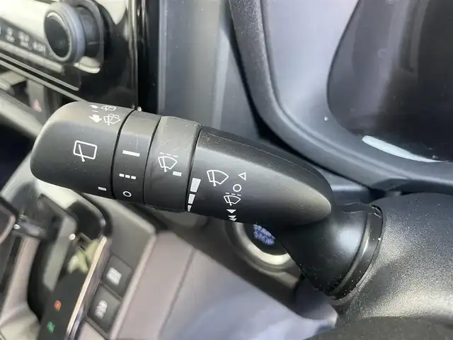 トヨタ シエンタ Z 兵庫県 2022(令4)年 0.9万km アーバンカーキ 10.5インチメーカーオプションナビ/　　(FM/AM/CD/BT/TV)/フルセグTV/スマートキー/プッシュスタート/社外前後ドラレコ/ステアリングリモコン/ステアリングヒーター/クルーズコントロール（追従あり）/レーンキープアシスト/ブラインドスポットモニター/パノラミックビューモニター/シートヒーター/ビルドインETC/両側パワースライドドア/リアサンシェード/3列シート/フロアマット/LEDヘッドライト/ドアバイザー